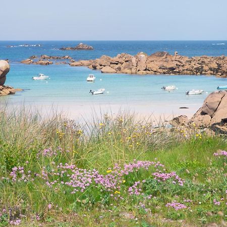 Maison Yukti - Magnifique Maison De Charme Proche Plage Lampaul-Ploudalmezeau Екстер'єр фото