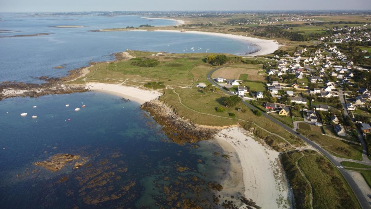 Maison Yukti - Magnifique Maison De Charme Proche Plage Lampaul-Ploudalmezeau Екстер'єр фото